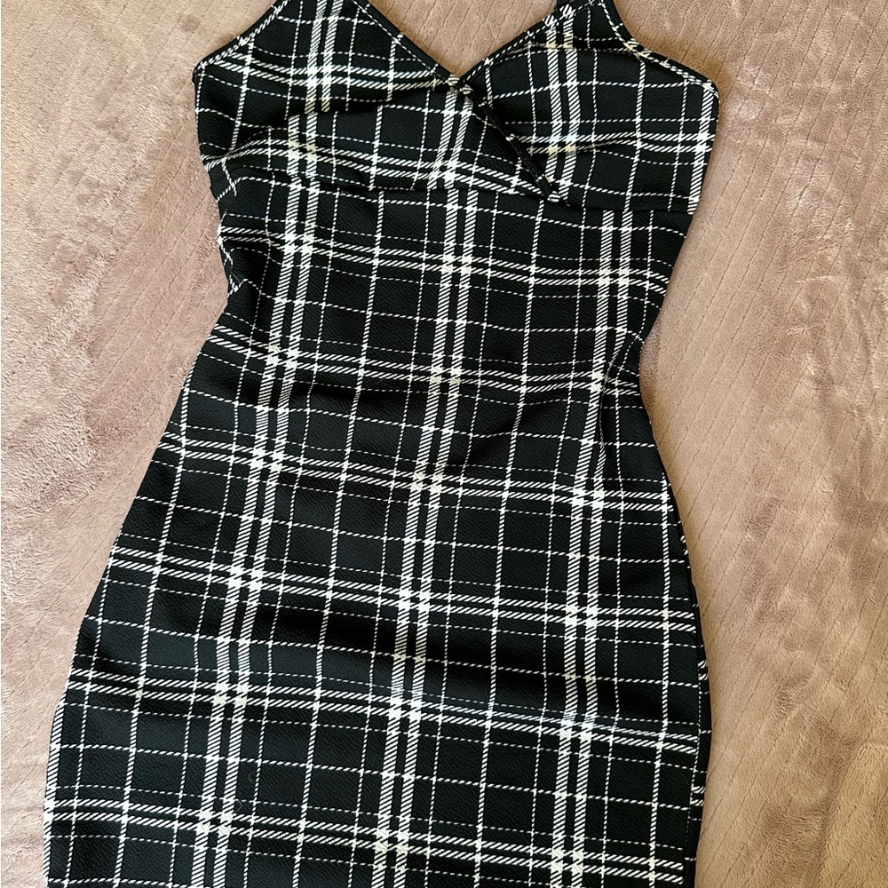 { Plaid V-neck mini dress }
